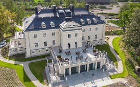 Pałac Komierowo